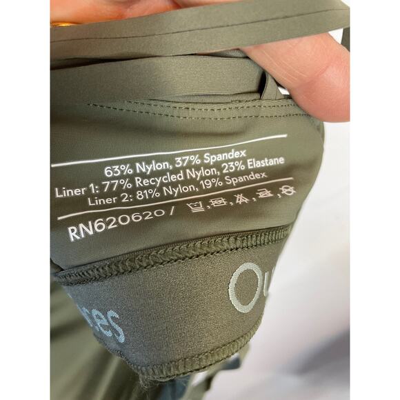 Outdoor Voices Women's Size XXS Zoom Double Strap Sports Bra Tea Tree Green NWT - Picture 9 of 10